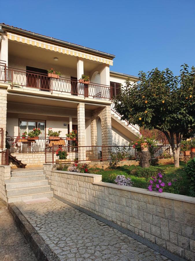 Apartman Bruna 1 Πόρετς Εξωτερικό φωτογραφία