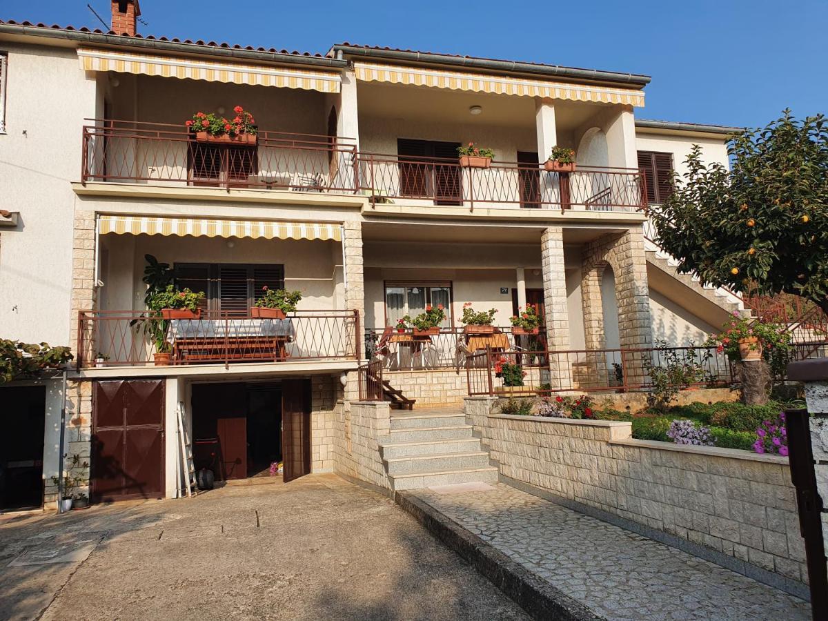 Apartman Bruna 1 Πόρετς Εξωτερικό φωτογραφία